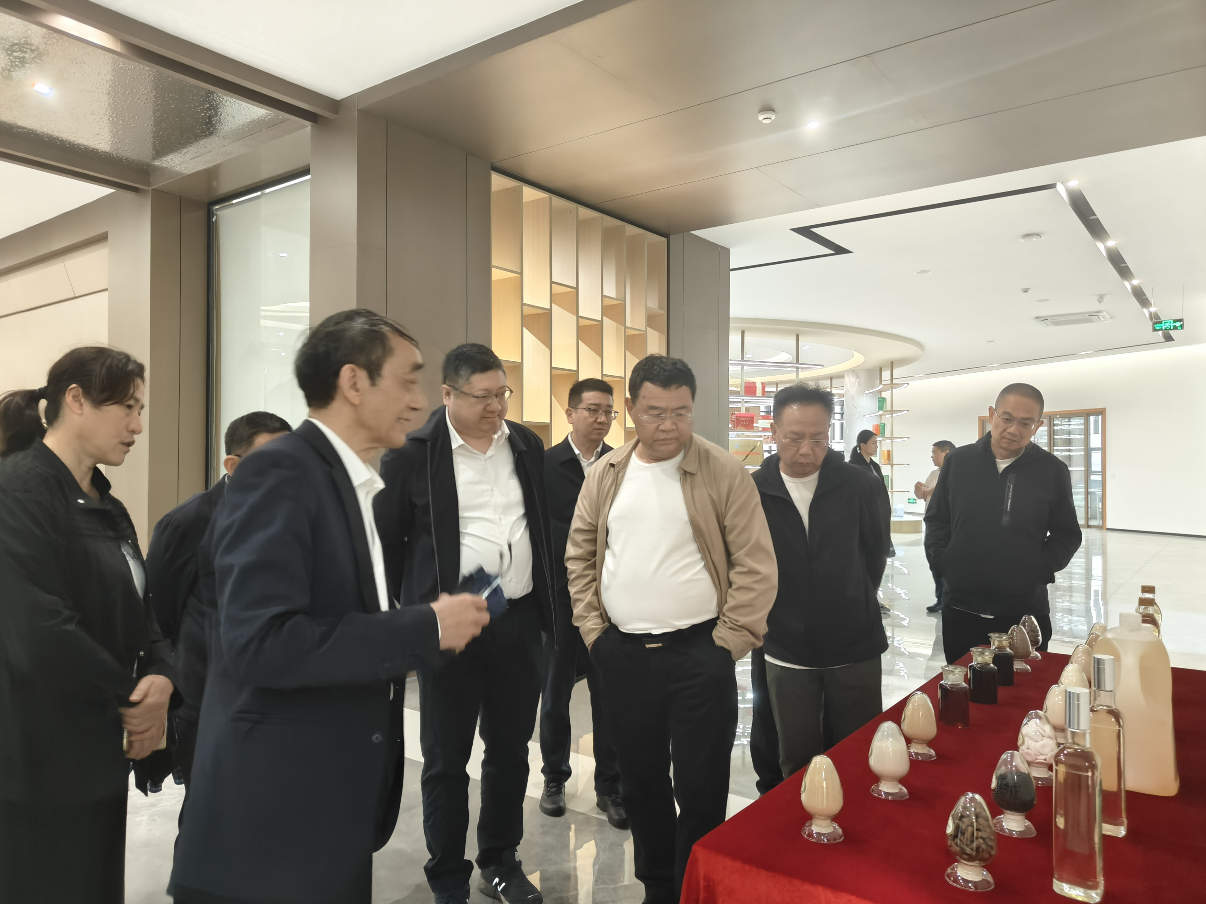 ּF(tun)ⲿһеUɽh{(dio)Ͳa(chn)I(y)l(f)չ